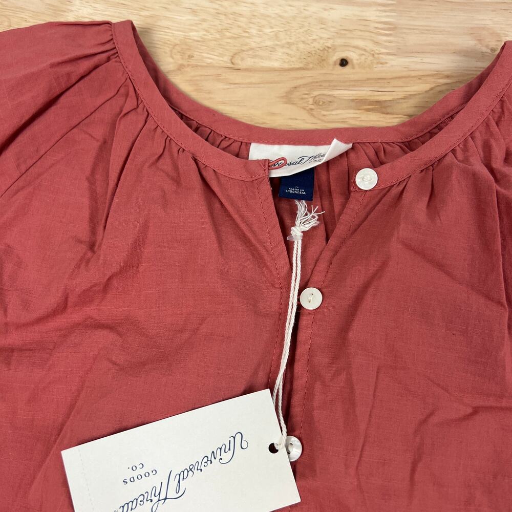 Universal Thread Women's Rust Red Short Sleeve Button-Front Blouse - Small - NWT - Picture 3 of 7
